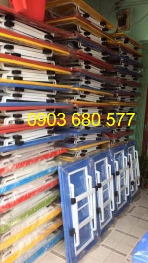 Bàn nhựa mầm non gập chân được giá siêu khuyền mãi