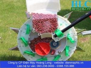 Máy gieo hạt vinafarm, máy tra hạt, máy trỉa hạt hiệu quả cao