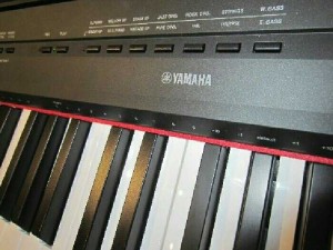 Piano Yamaha P-115