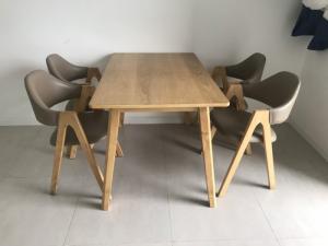 Hàng mới 90%, không trầy xước