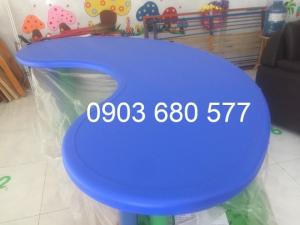Bàn nhựa vòng cung giảm giá cực SỐC