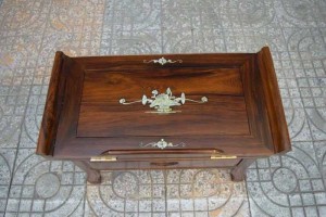 Kệ Đọc Kinh Cẩn Ốc Đẹp
