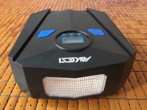 Bơm Xe Ô Tô Thông Minh cài đặt số cân ngắt tự động khi đầy
