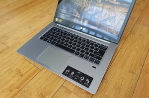 Laptop Acer Swift SF315, i5 8250U 8G SSD180+1T Full HD Vga MX150 Vân tay Đẹp zin 100% Giá rẻ