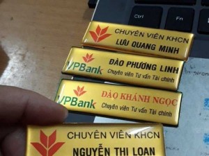 In bảng tên kim loại số lượng ít