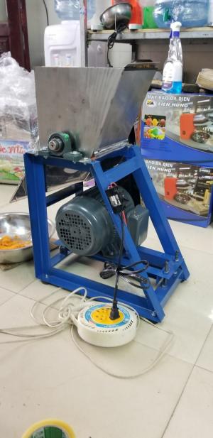 Máy xay nhuyễn cơm dừa