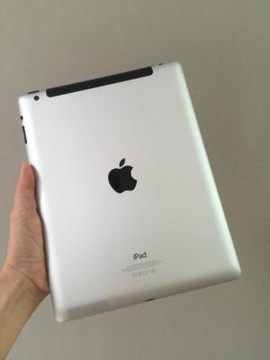 Ipad 4 Wifi + 4G chính hãng Apple zin đẹp