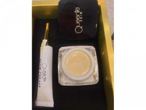 Combo đặc trị mụn Queenie skin