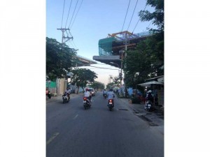 ????Cần bán gấp mảnh đất thổ cư rộng gần 90m2. Bề ngang tới 5m, đất vuông vức