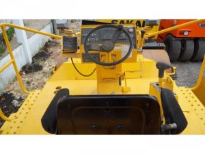 Thanh lý xe lu SAKAI SW900 cũ