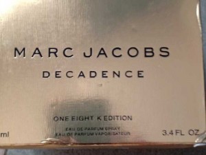 Nước hoa Marc Jacobs vàng