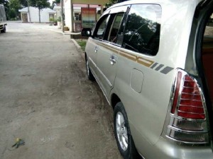 Cần bán xe Innova G 2006