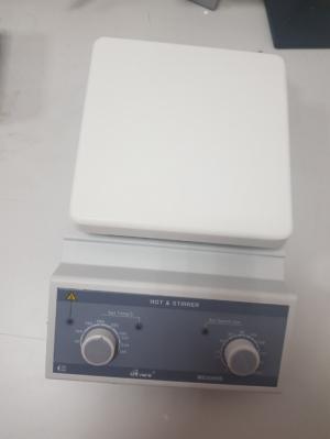 Máy Khuấy Từ Gia Niệt Phòng Thí Nghiệm Hàn Quốc