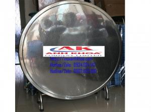 Bàn inox mặt caro được sản xuất tại inox anh khoa. Mặt bàn làm bằng inox sus 201 dày 0.7zem trên mặt bàn dập sọc caro đẹp sắc sảo thẩm mỹ.
Kích thước: 1200*750 mm giá: 850k