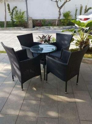 cần thanh lý gấp bàn ghế cafek1