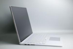 Surface Book | SSD 256GB | core i7 | RAM 8GB with GPU 97% | 16895