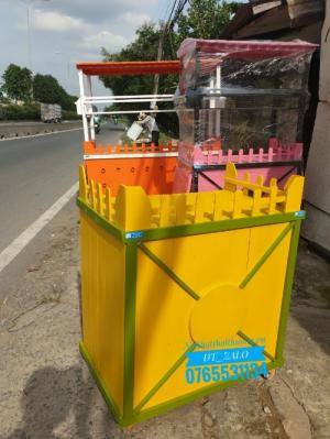 Tủ gỗ bán cà phê không mái TG02