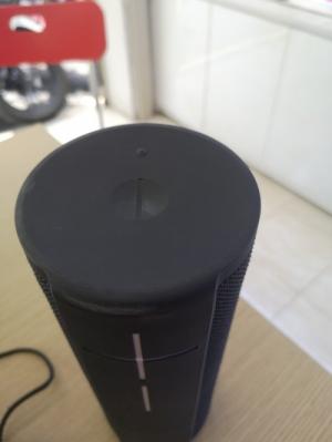 LOA BLUETOOTH DI ĐỘNG UE MEGABLAST - Công suất lớn , âm thanh mạnh mẽ