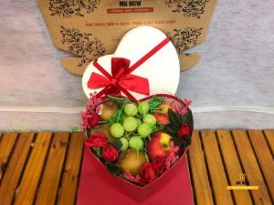 Hộp trái cây quà tặng 20/10 MKnow - FSNK106