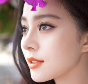 Phun mắt mí mắt có đau không ? spa ngoc trinh