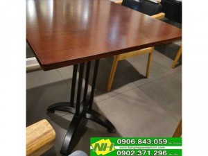bàn chân trụ sắt mặt gỗ