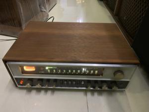 Ampli HARMAN KARDON SR900 USA chạy sò moto chân vàng đế vàng danh tiếng