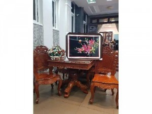 Tranh thêu tay Cành Đào