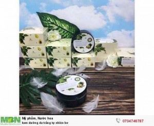 kem dưỡng da trắng tự nhiên bơ