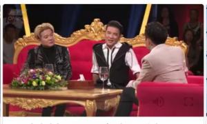 ghê cỏ điển cho thuê phỏng vấn