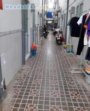 Vợ chồng cần tiền trả nợ bán gấp dãy nhà trọ 16 phòng và 600m2 đất thổ cư 100% chính chủ, đối diện chợ dân sinh