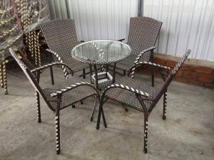 Cần thanh lý một số bàn dành cho quán cooffe, trà sửa…. A/C thiết kế có nhu cầu liên hệ gấp vì số... Xem thêm