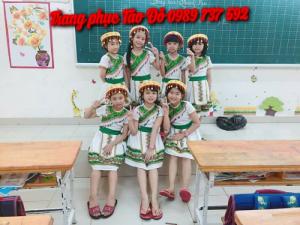Cho thuê trang phục váy yếm, dân tộc hmong, tây nguyên trẻ em giá rẻ