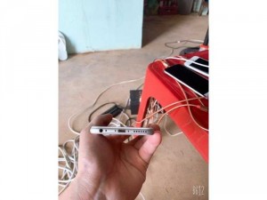cần bán một số iphone 6 lock/ quốc tế