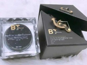 Kem dưỡng trắng da mặt - Kem face BT