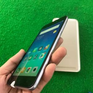 Xiaomi Redmi 5A 2sim full tiếng việt, CH play, đẹp 97-98%