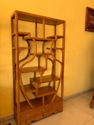 Kệ Trưng Bày Gỗ Dáng Tựa Lục Bình Độc Đáo- Mẫu Mới