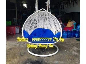 Xích đu đôi màu trắng đan mắc cáo