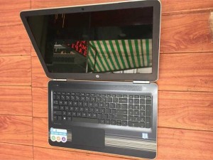HP Pavilion i3-7100U