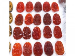 Sale 40% và tặng vòng tay phong thuỷ khi mua mặt dây chuyền