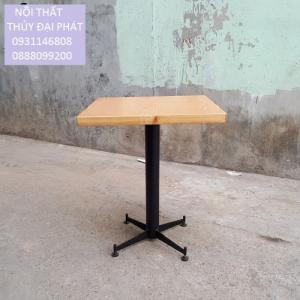 Thanh lý bàn vuông chân sắt cũ giá rẻ sg