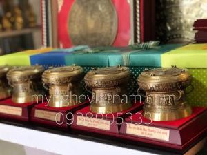 Sản xuất quà tặng trống đồng làm quà tặng dịp lễ,tết