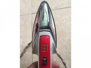 Bàn ủi nhật điện 100v