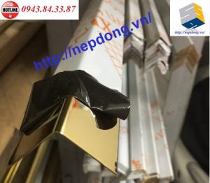 Nẹp Inox ốp góc chữ V