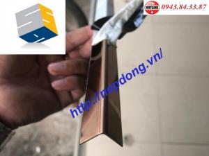 Nẹp V inox ốp góc
