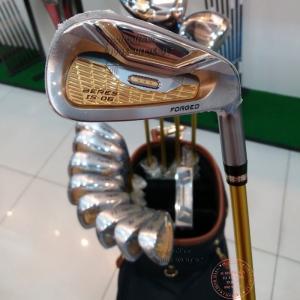 Bộ gậy golf Honma 3 sao S-06 chính hãng