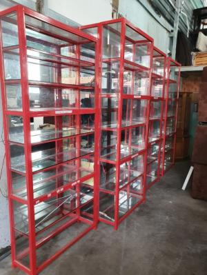 kệ sắt mặt kính
