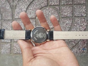 Đồng hồ nam xách tay Mỹ mới 96%