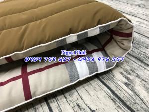 Đệm gấp du lịch.