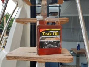 Dầu Phủ Phục Hồi và Bảo Dưỡng Sàn Gỗ Teak Du Thuyền