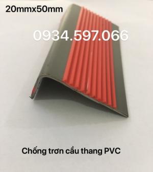 Nẹp nhựa PVC chống trơn - Nẹp chống trơn cầu thang bằng nhựa PVC